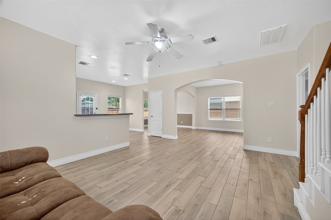 19126 Walbrook Meadows Ln - Photo 7 of 27