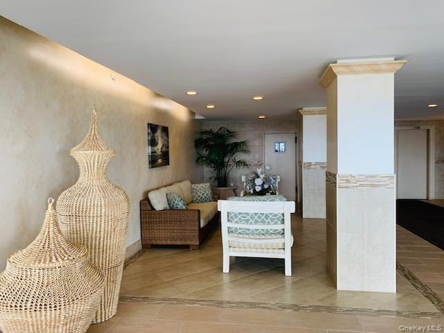 1 E Broadway ##4j - Photo 3 of 11