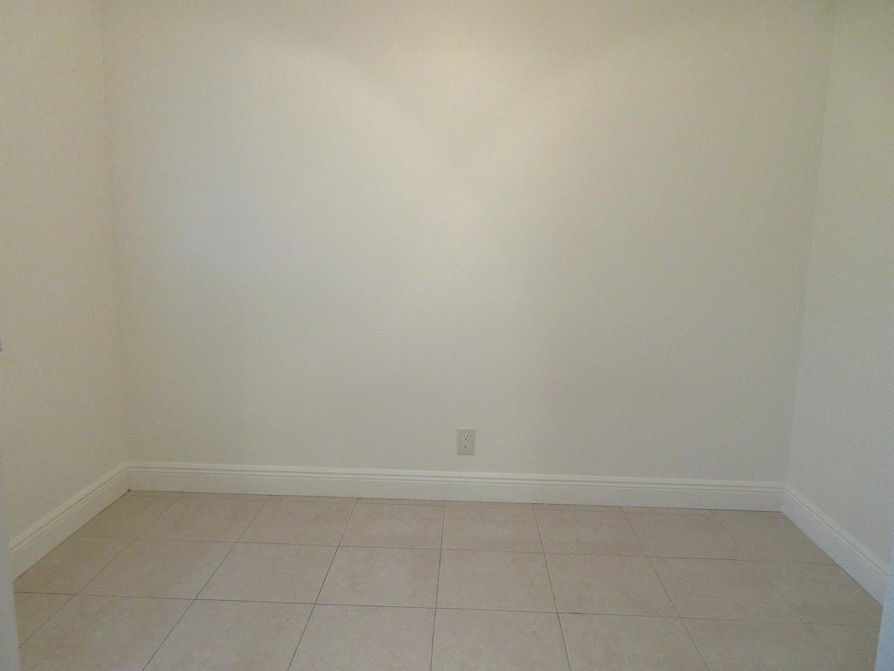 1415 N J St - Photo 5 of 9