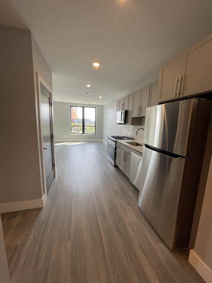 Western Ave. & Telford St #603 - Photo 3 of 20