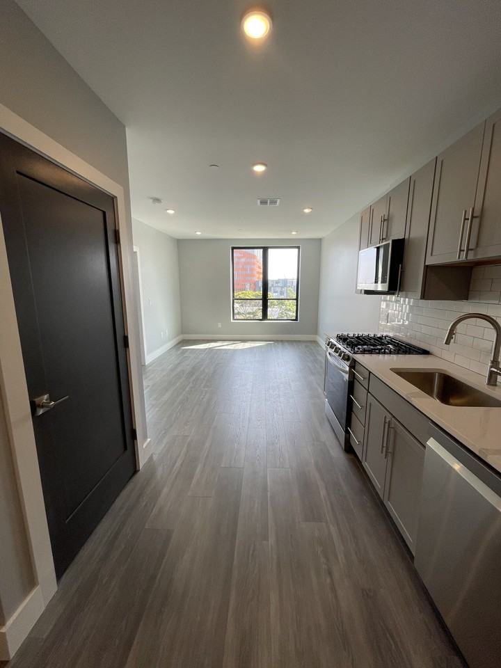 Western Ave. & Telford St #603 - Photo 5 of 20