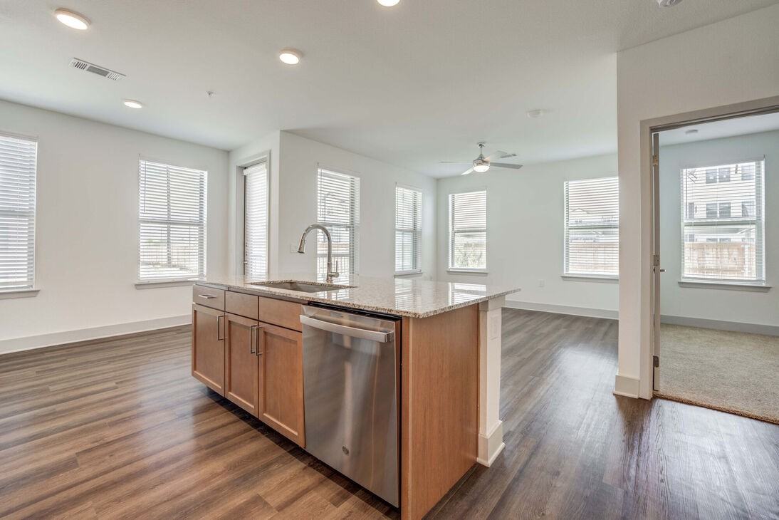 2601 N Austin Ave #03-326 - Photo 2 of 11