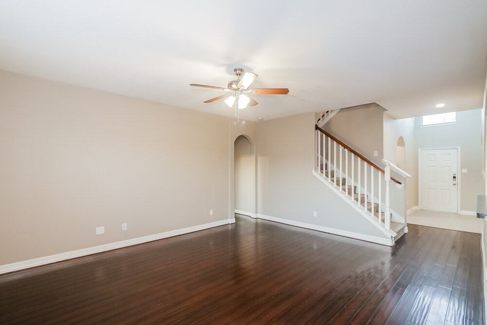 8414 Parapet Pl - Photo 5 of 17