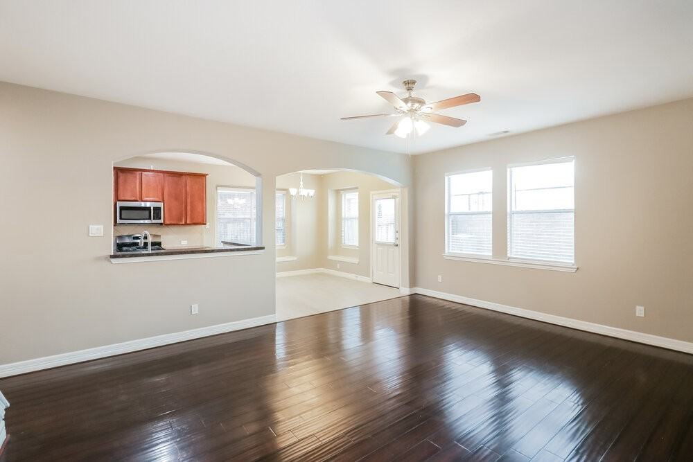 8414 Parapet Pl - Photo 6 of 17