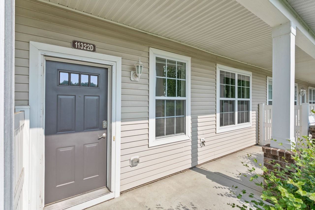 11322 Aberdeen Cir Ne - Photo 2 of 23