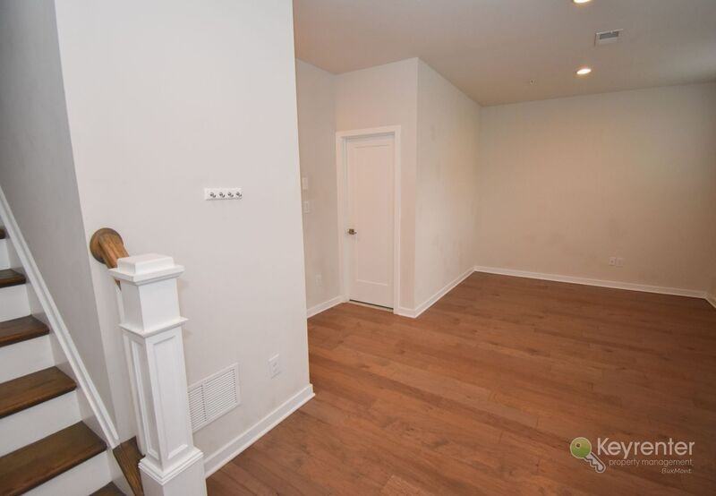 32 Jessop Ln - Photo 2 of 27