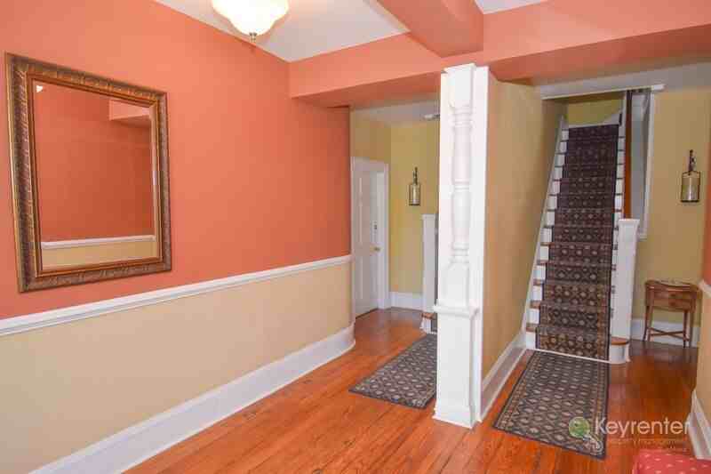 185 W Court St #4 - Photo 3 of 13