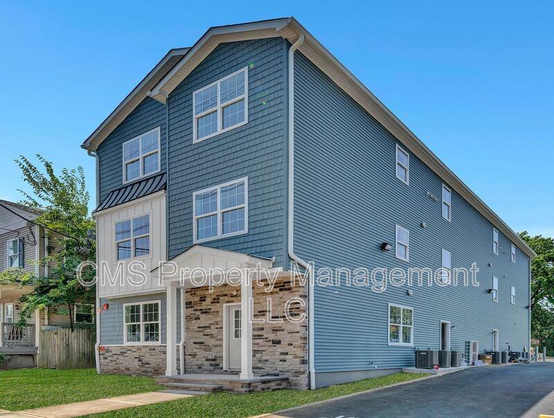 88 St Louis St #5 - Photo 2 of 32