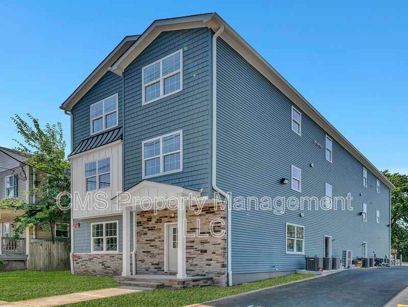 88 St Louis St #6 - Photo 2 of 34