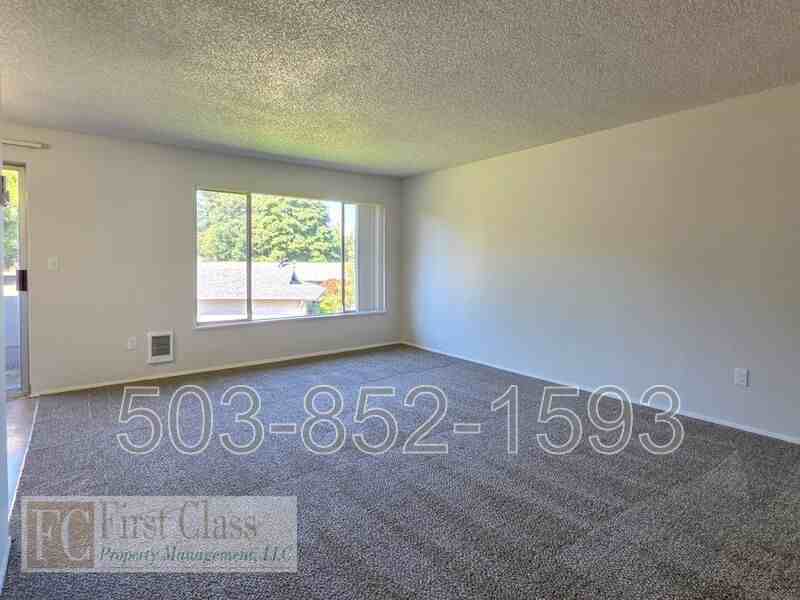 1320 Ne 186th Ave - Photo 2 of 21