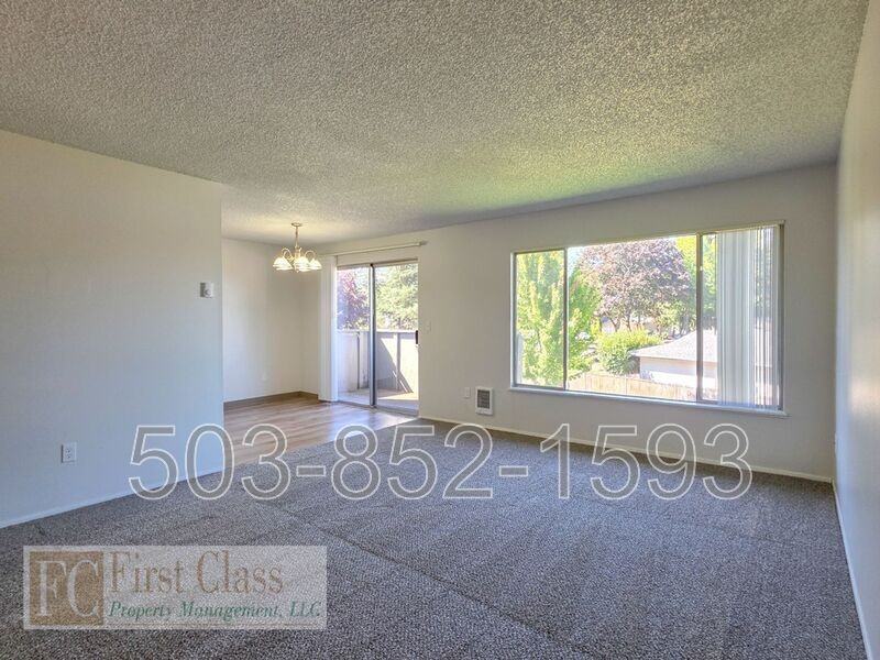 1320 Ne 186th Ave - Photo 3 of 21