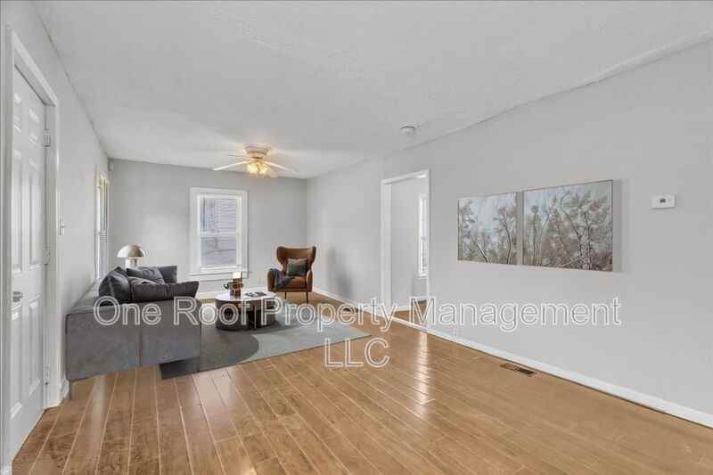 2130 East 83rd Street - Photo 5 of 21