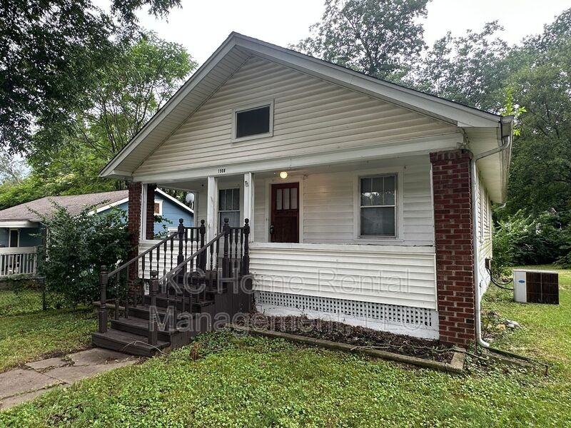 1908 S Overton Ave - Photo 2 of 36
