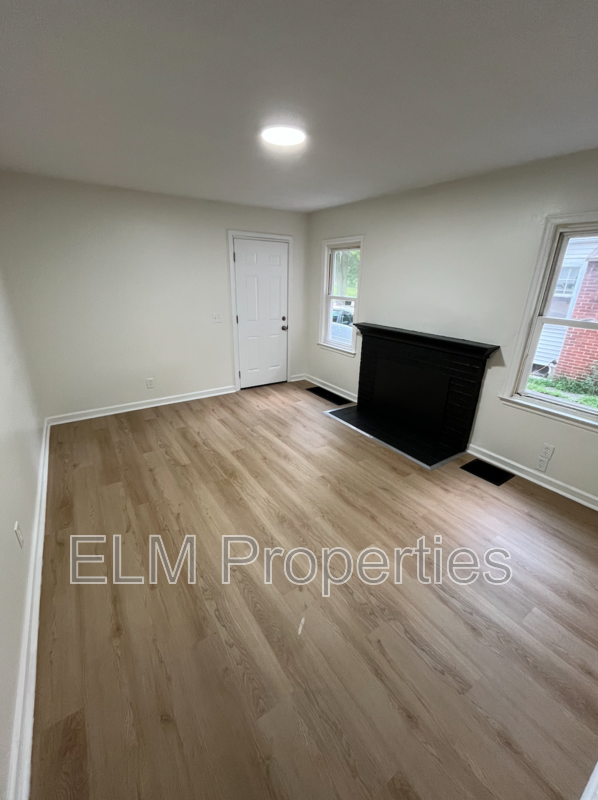 474 S Weyant Ave - Photo 2 of 9