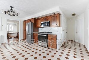 featured image of 18 Bailey St