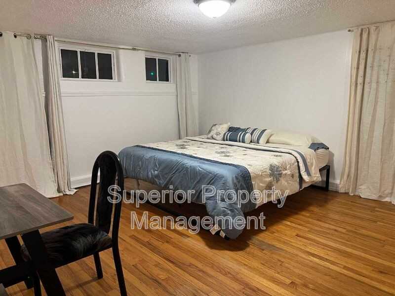 104 W Pershing Blvd #2 - Photo 2 of 8