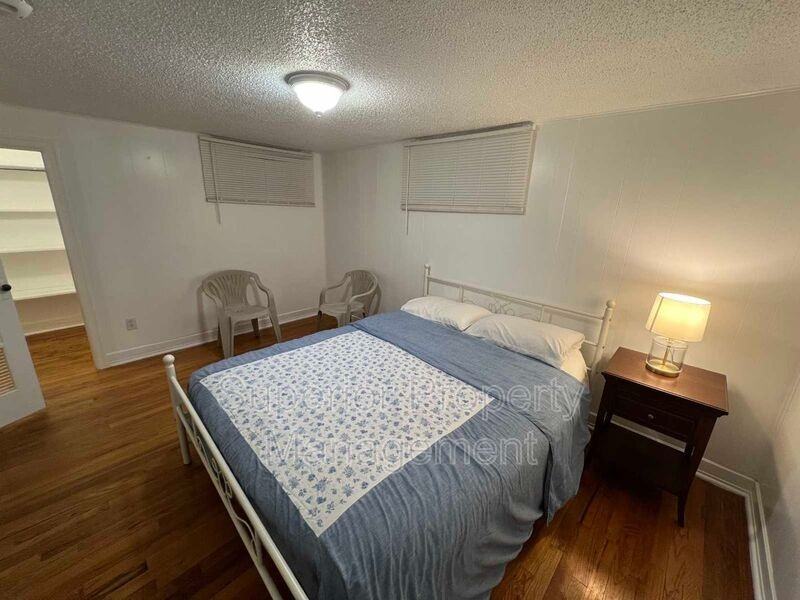 104 W Pershing Blvd #2 - Photo 7 of 8