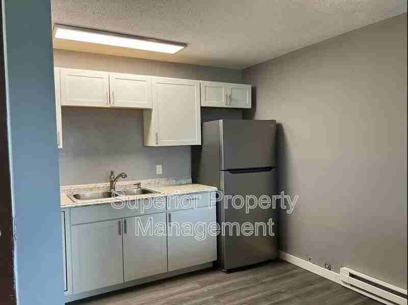 901 4th Ave - Photo 3 of 15