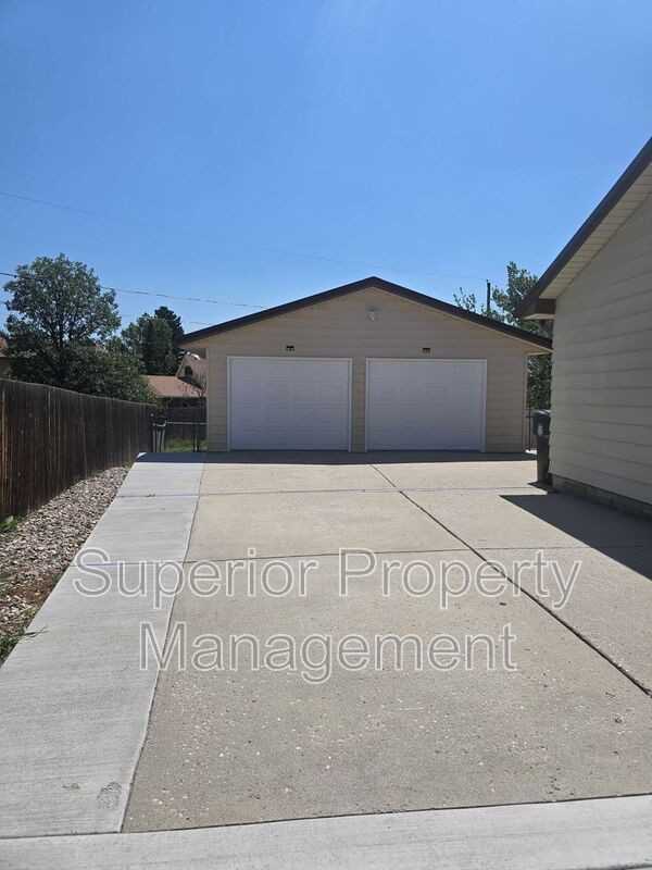 124 Eldorado Ct - Photo 3 of 22