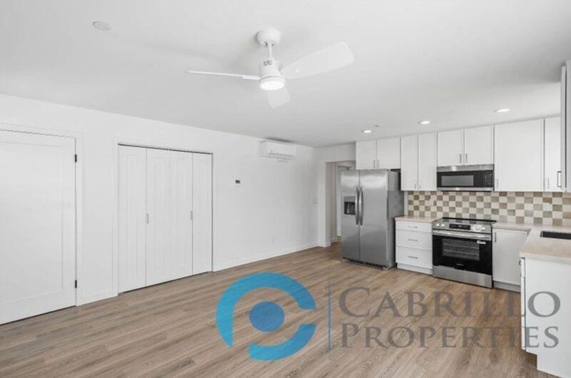 3064 46th St - Photo 4 of 22