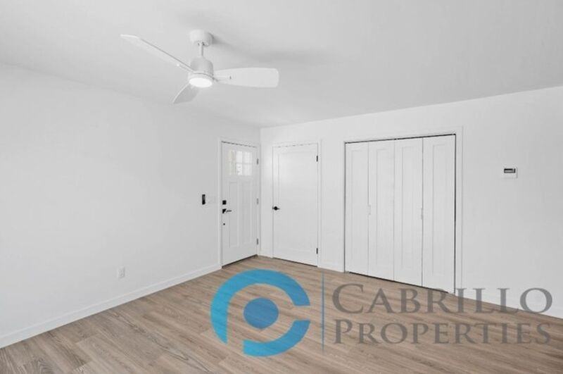 3064 46th St - Photo 5 of 22