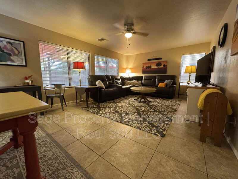 4283 E Shannon St - Photo 6 of 22