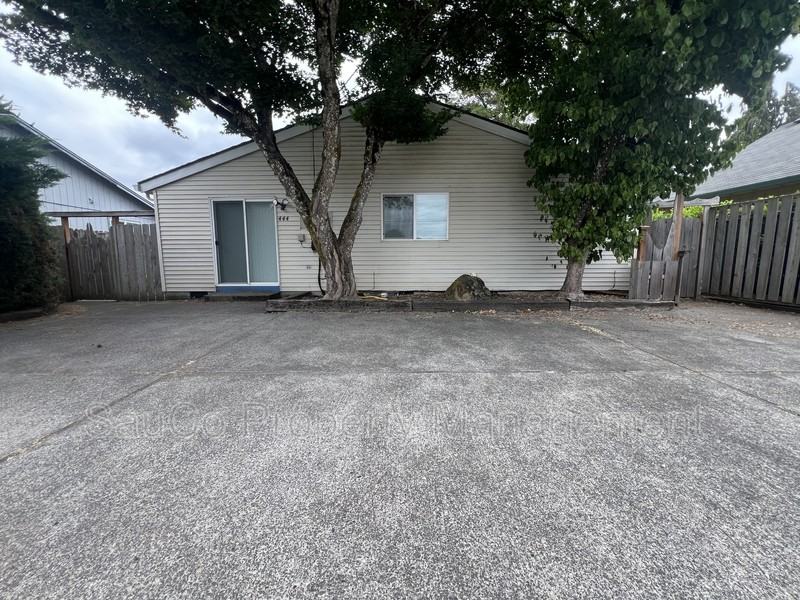 444 N 12th St - Photo 2 of 10