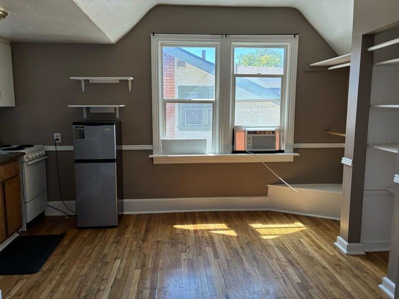 143 S St #4 - Photo 2 of 15