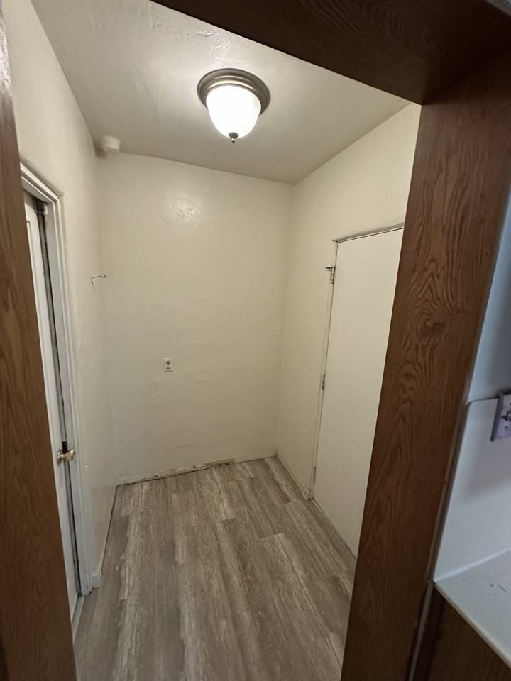 414 Truman St Ne - Photo 7 of 21