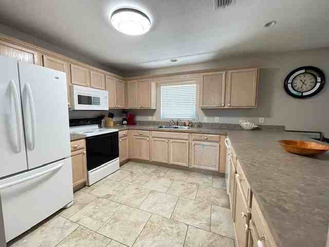 888 Radclife Berea Place - Photo 2 of 21