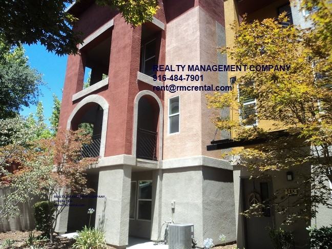 784 Carbon Ct - Photo 2 of 28