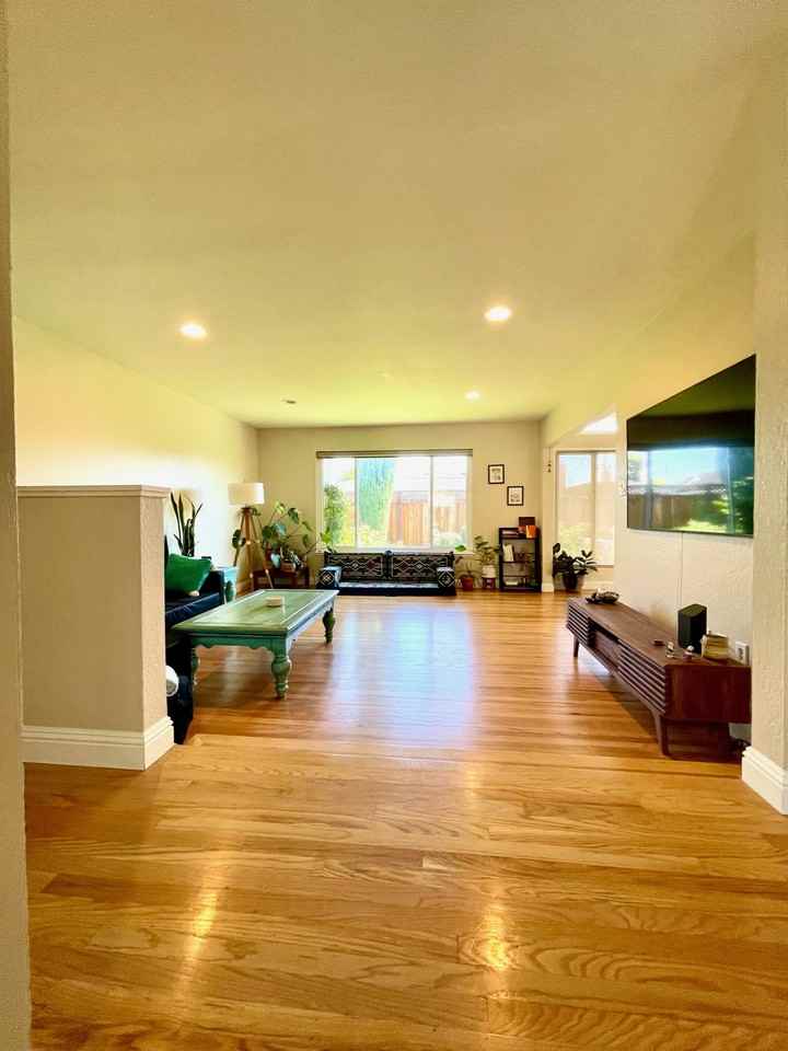 2646 Media Way #NA - Photo 2 of 14