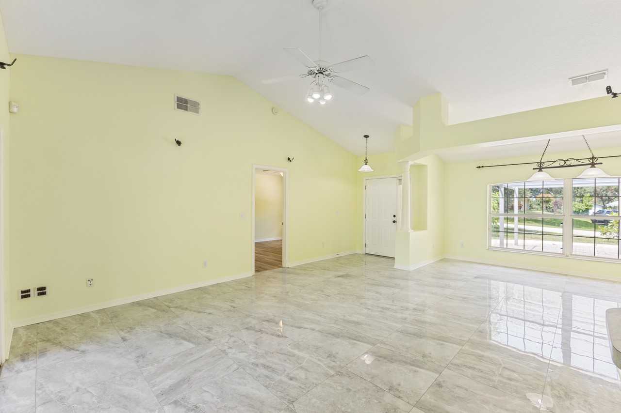 9525 White Sand Ct - Photo 6 of 24