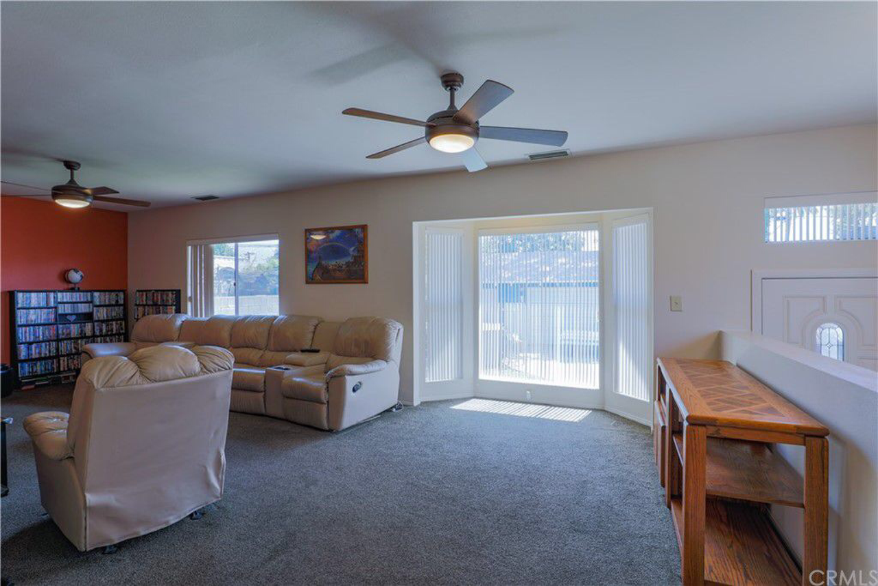 280 S Craig Ave #NA - Photo 6 of 8