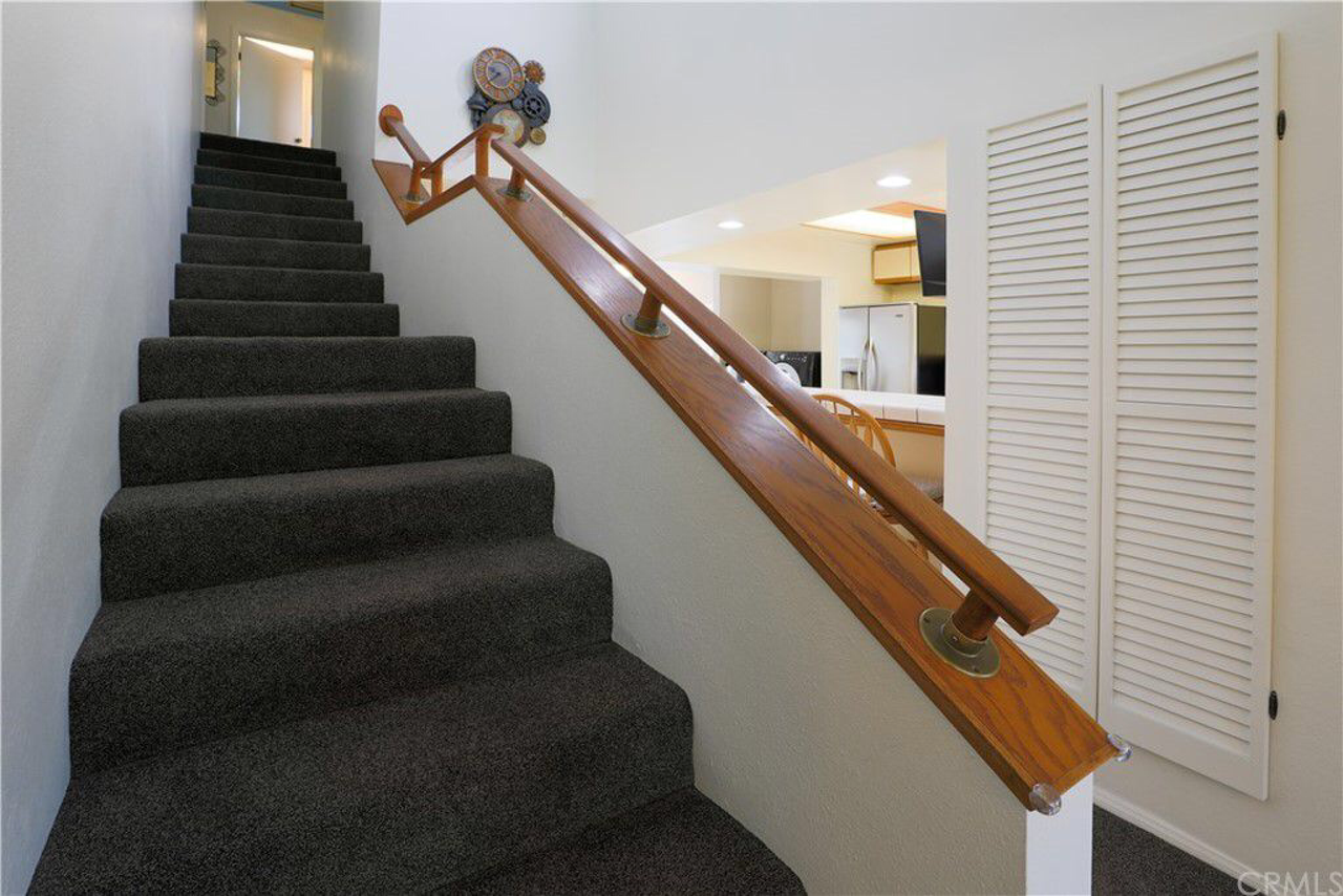 280 S Craig Ave #NA - Photo 7 of 8