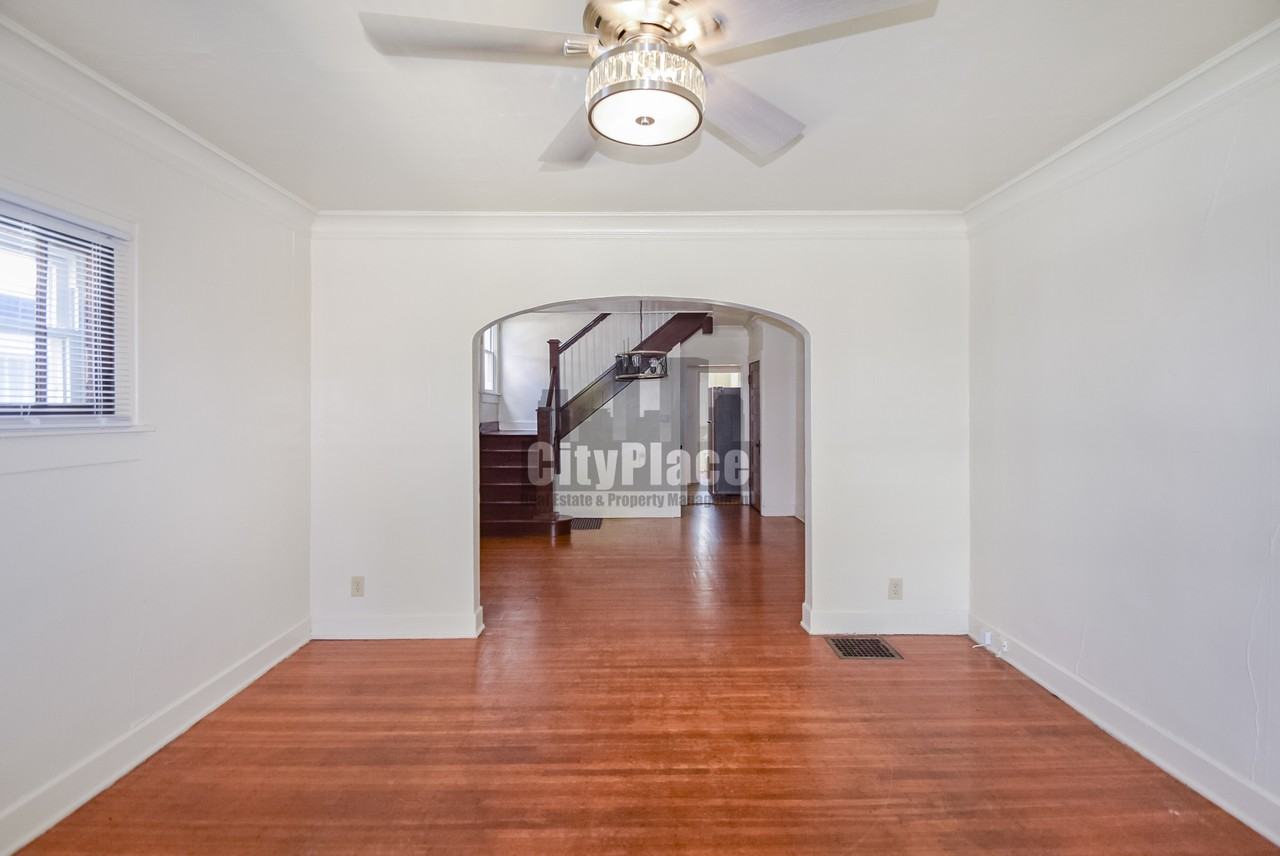 4823 N College Ave - Photo 6 of 22