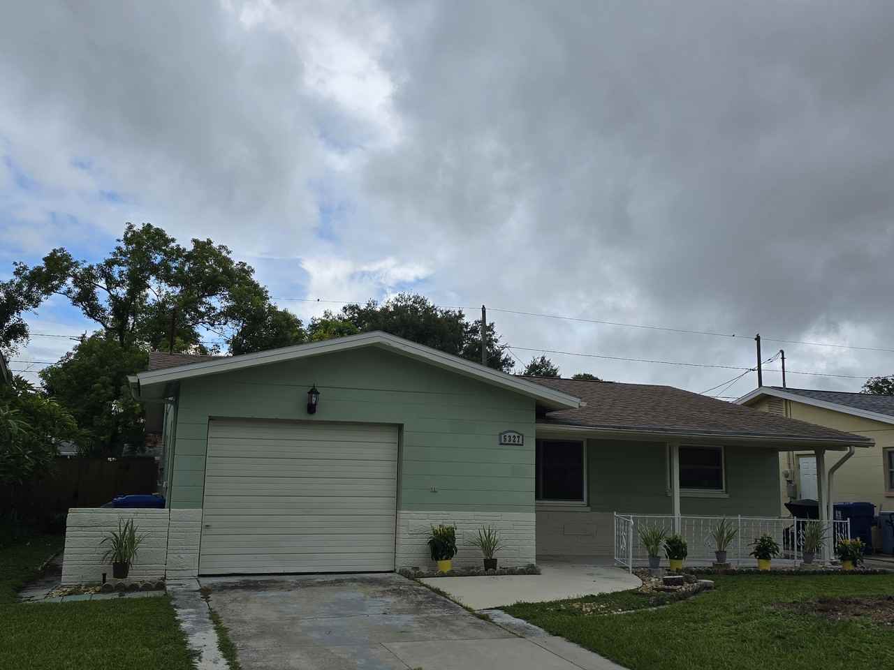 5327 19th Ave N - Photo 2 of 27