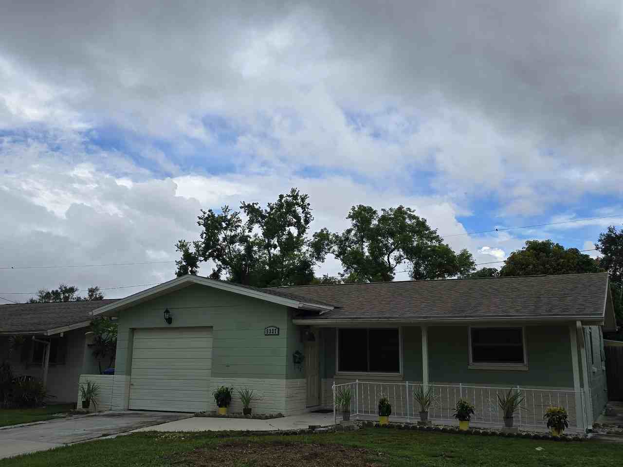 5327 19th Ave N - Photo 3 of 27