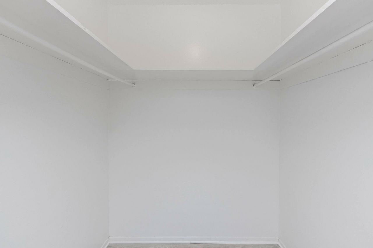 Park House Apartments - Photo 3 of 24