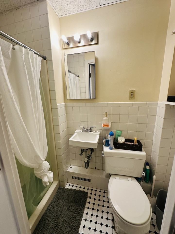 47a North Margin & Thacher Street #2R - Photo 5 of 10