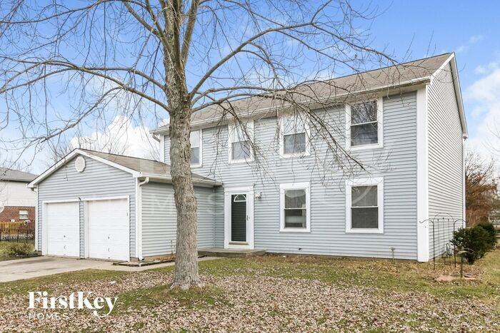 8365 Castle Ridge Ln - Photo 2 of 15