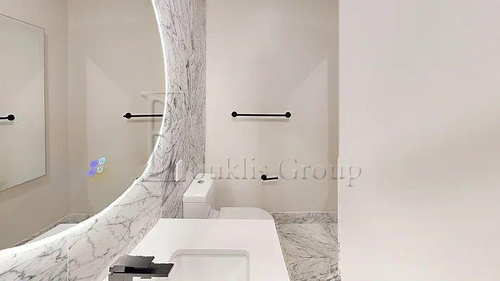 95 Wall St #924 - Photo 3 of 7