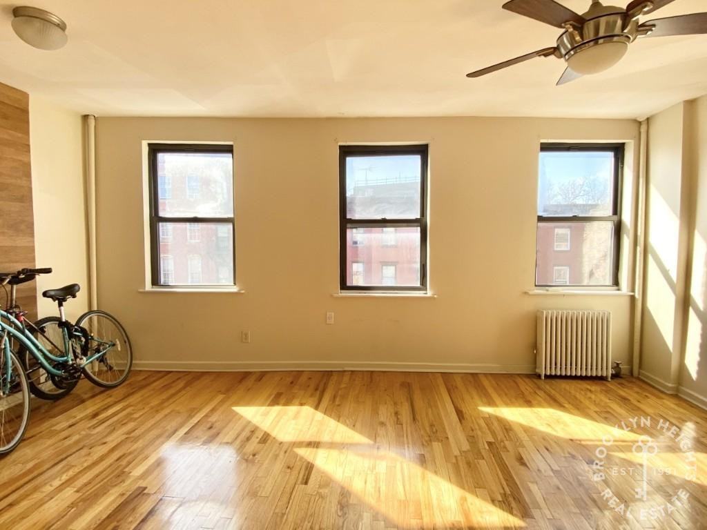 Court St #3 - Photo 2 of 11