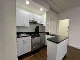 E 46th St #2F - Photo 1 of 1