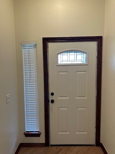 925 Heather Lane - Photo 4 of 24