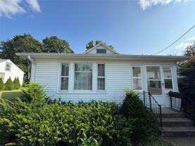 128 Hawthorne St - Photo 1 of 1