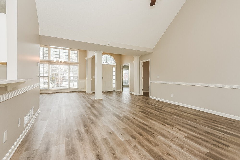 953 Saddle Brooke Dr - Photo 5 of 16
