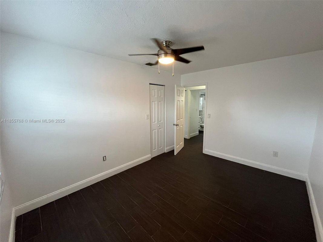 5303 Sw 137th Ct - Photo 3 of 3