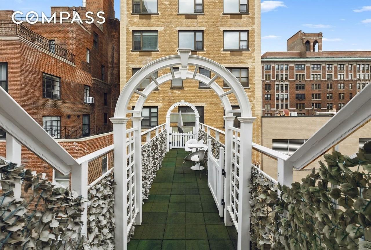 52 E 78th St - Photo 4 of 15