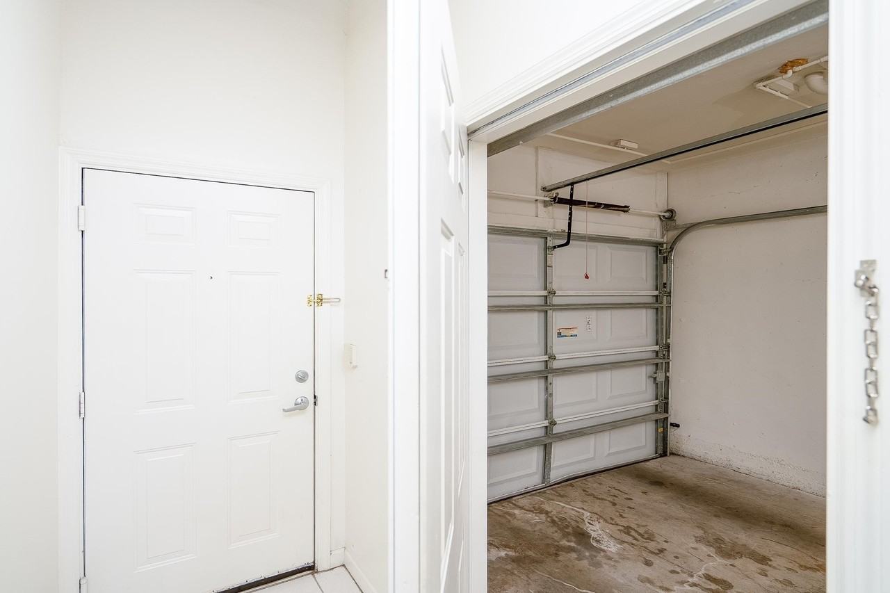 4020 Grande Vista Blvd #110 - Photo 6 of 35